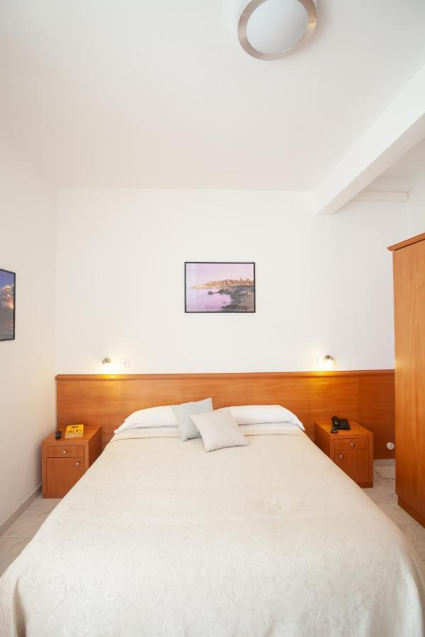 Hotel Viola Γκαέτα Εξωτερικό φωτογραφία