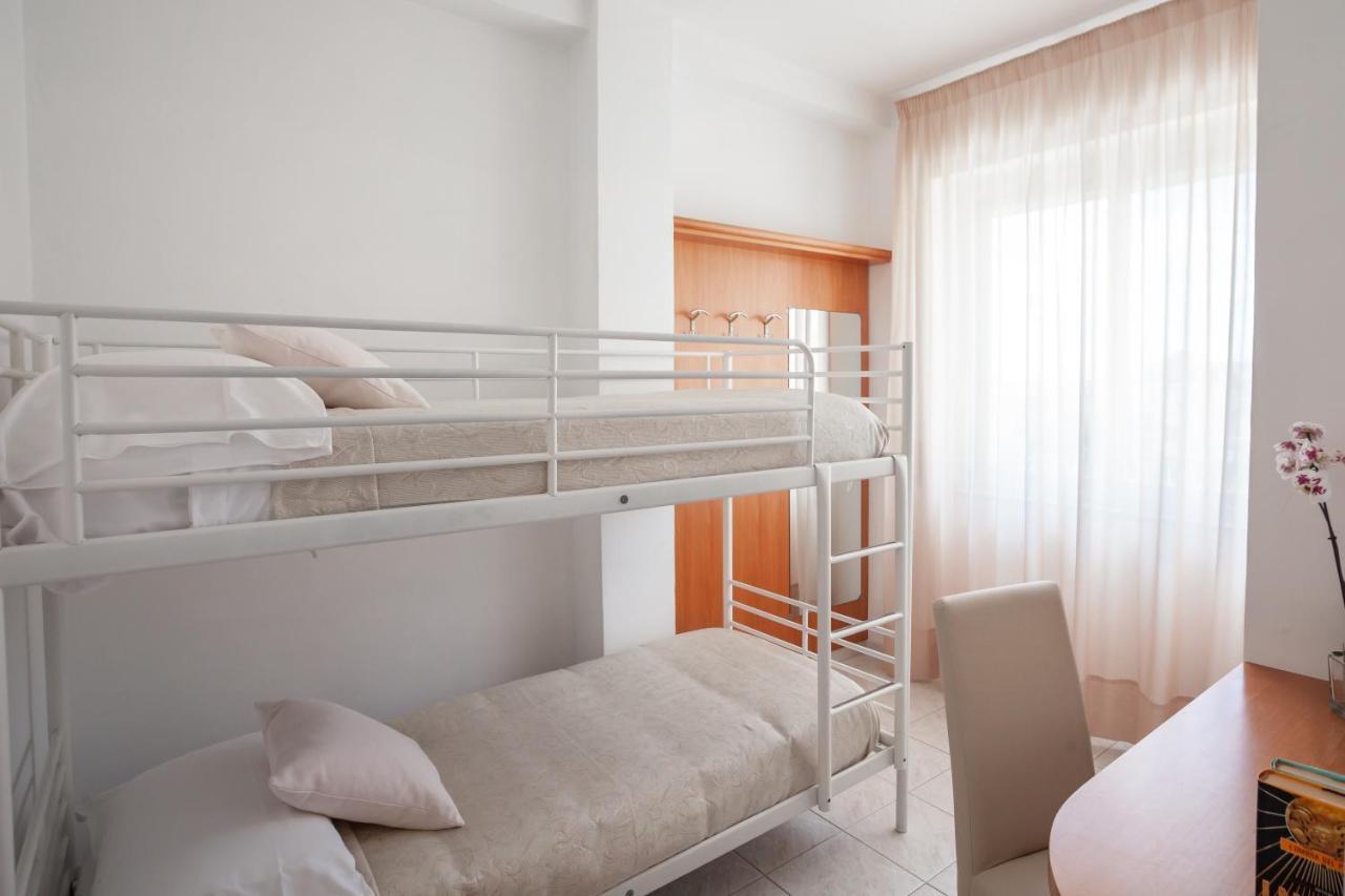 Hotel Viola Γκαέτα Εξωτερικό φωτογραφία