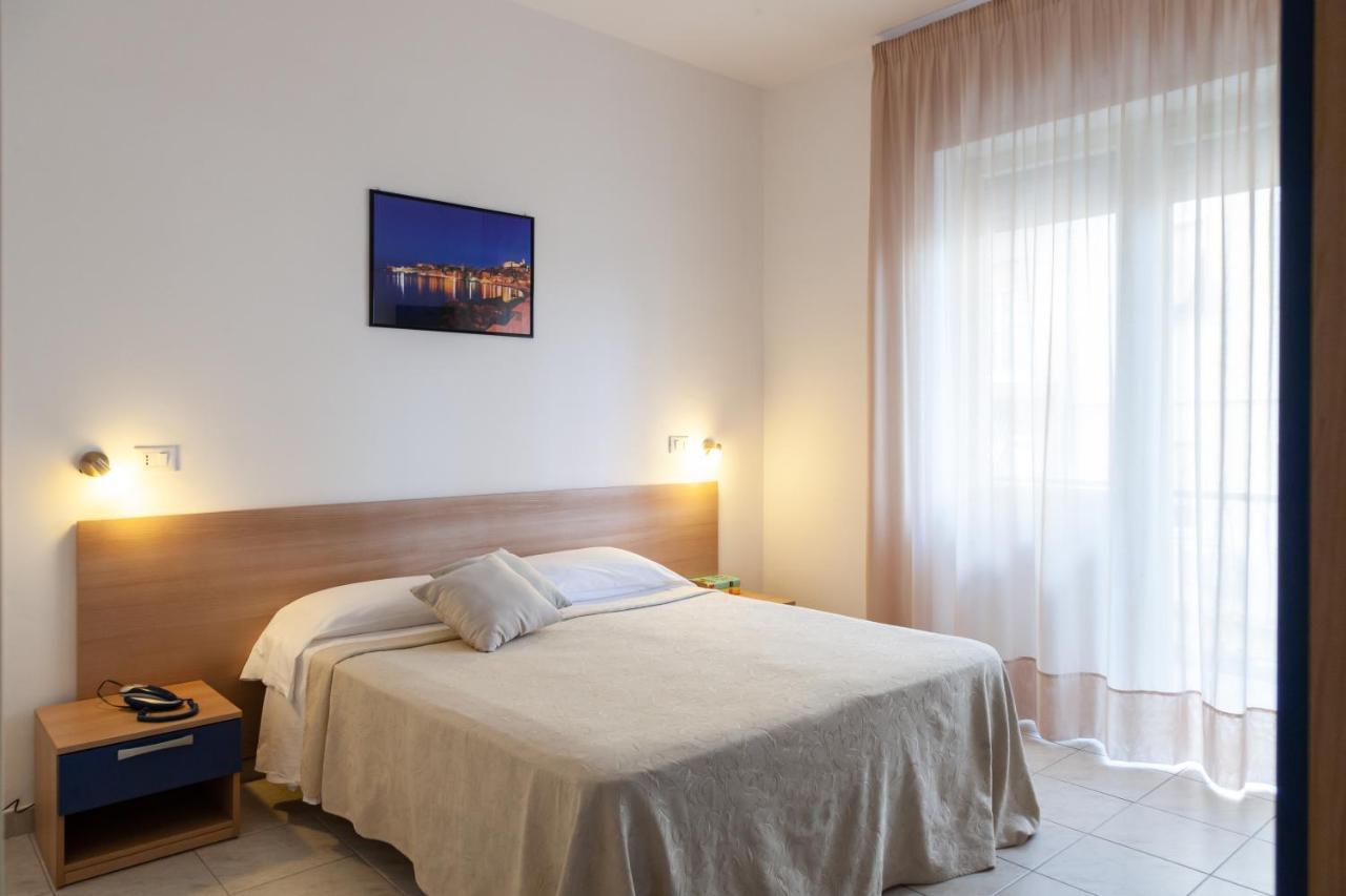 Hotel Viola Γκαέτα Εξωτερικό φωτογραφία