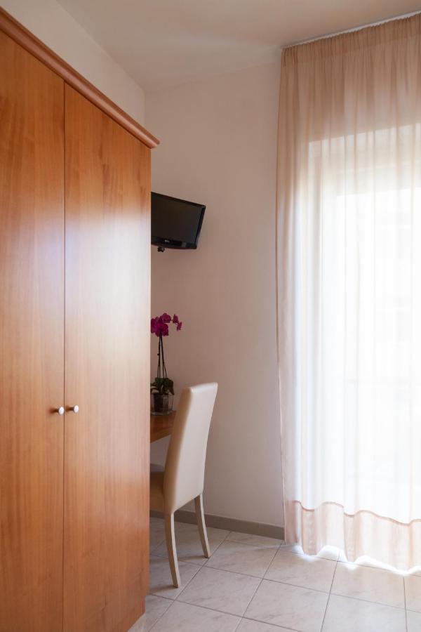Hotel Viola Γκαέτα Εξωτερικό φωτογραφία