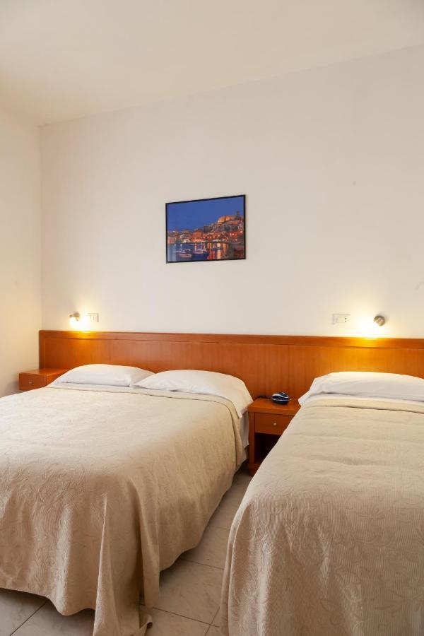 Hotel Viola Γκαέτα Εξωτερικό φωτογραφία