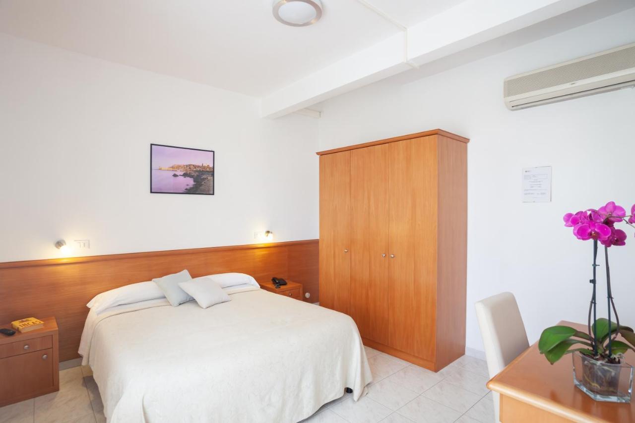Hotel Viola Γκαέτα Εξωτερικό φωτογραφία