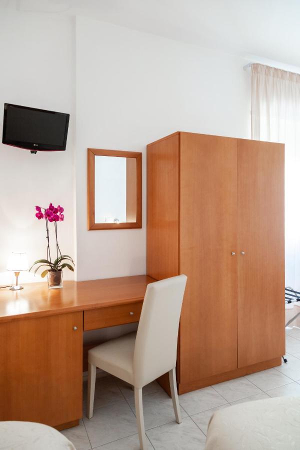 Hotel Viola Γκαέτα Εξωτερικό φωτογραφία