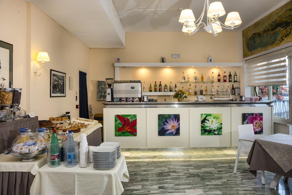 Hotel Viola Γκαέτα Εξωτερικό φωτογραφία
