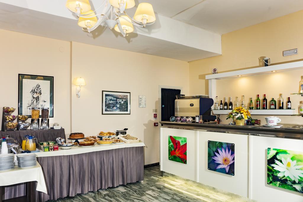Hotel Viola Γκαέτα Εξωτερικό φωτογραφία